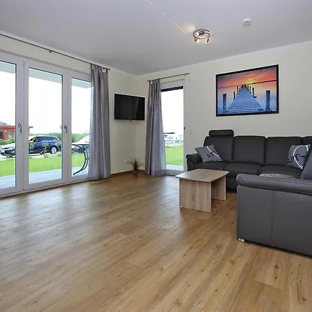 Hafenflair Am Plauer *